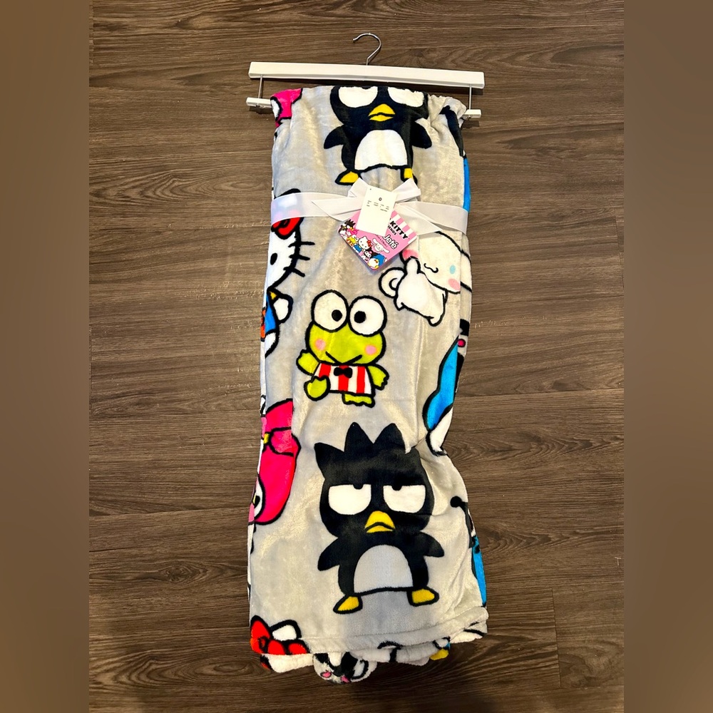 Hello Kitty and Friends Grey Throw Blanket